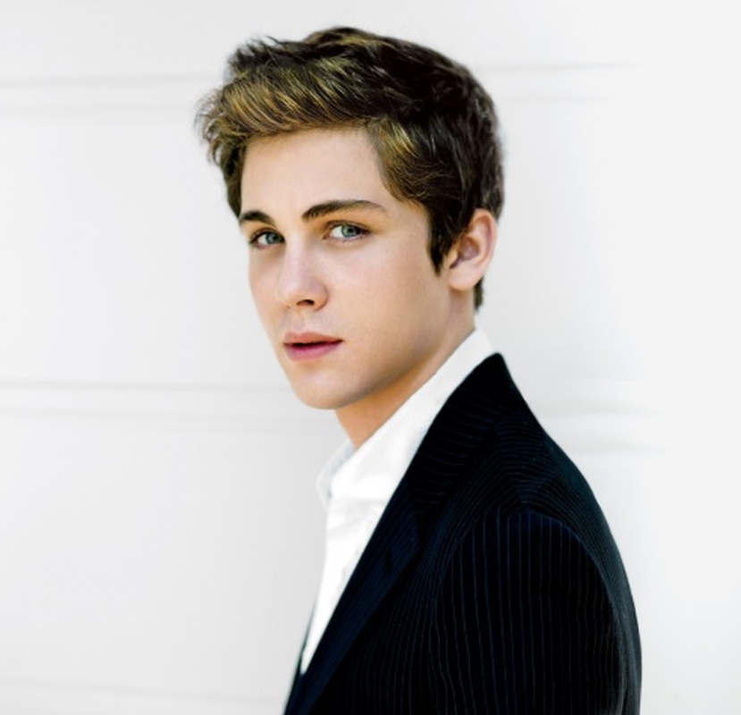 Logan Lerman - Foto 6