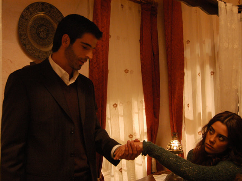 Foto 38 de Sila, Prisioneira do Amor