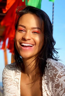 Carolina Santos - Poster 1