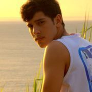 Foto de perfil de Rhaí Menezes