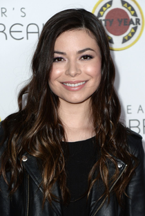 Miranda Cosgrove - Poster 13