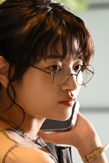 日向子、万事休す！潜入調査に第3の刺客 (日向子、万事休す！潜入調査に第3の刺客)