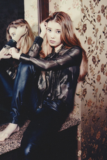 IU - Additional Scenes of 'Modern Times' (IU - Additional Scenes of 'Modern Times')