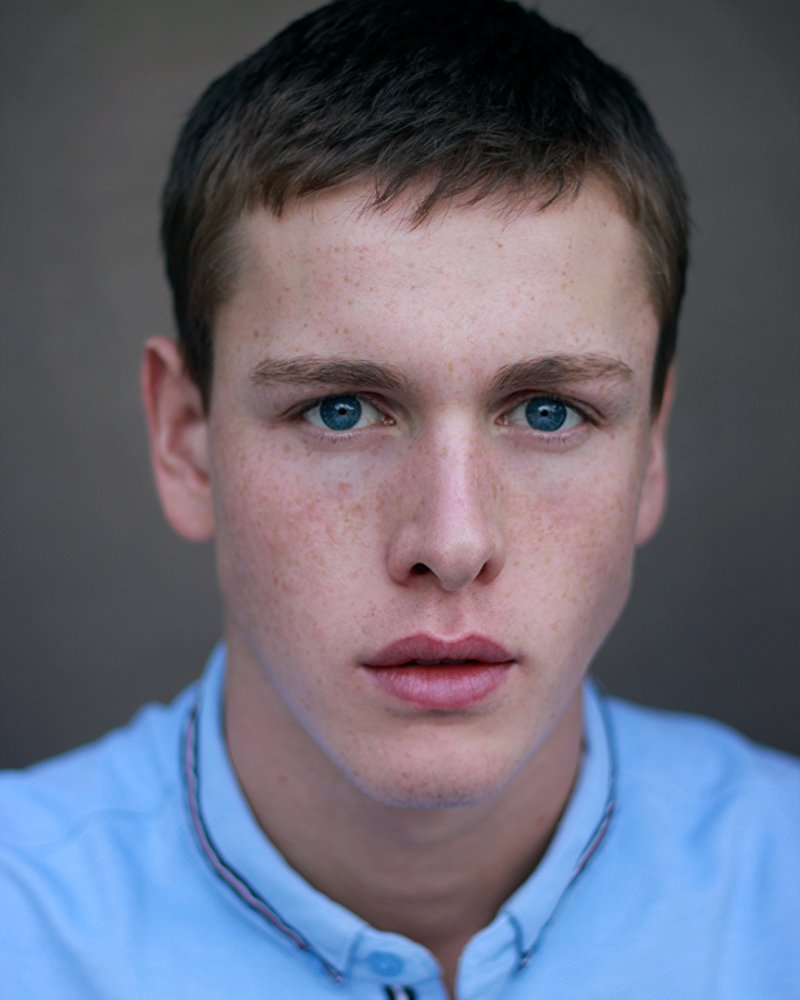 Harris Dickinson - Foto 10
