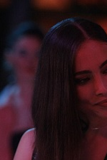 Poster de Episódio Under the Red Sky (2019)