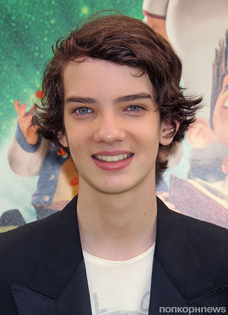 Kodi Smit-McPhee - Foto 2