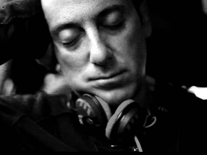 Foto 2 de Above Ground Level: Dubfire