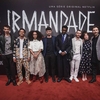 Elenco de Irmandade se reúne em SP para lançamento da série