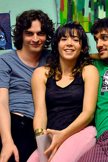  de Série Morando Sozinho (1ª Temporada) (2010)