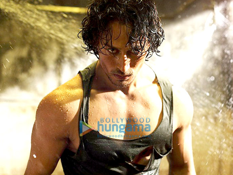 Foto 32 de ‎Baaghi‬