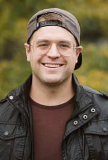 Tyler Sansom - Poster / Capa / Cartaz - Oficial 1