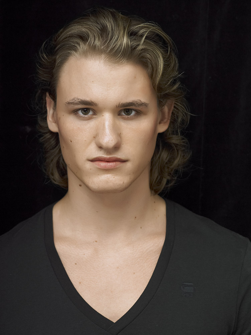 Dylan Playfair - Foto 1