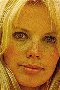 Marta Kristen - Poster 1