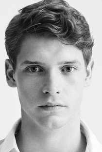 Billy Howle - Poster 1