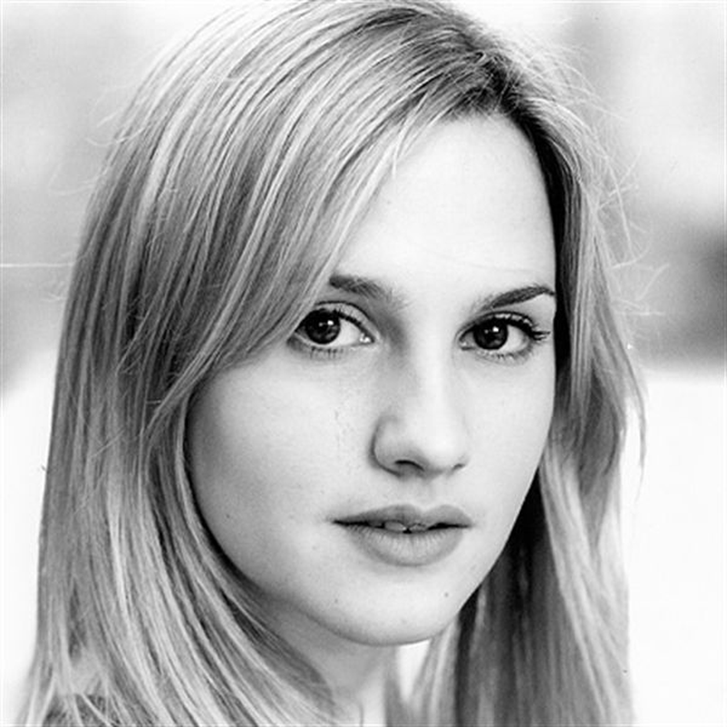 Ruth Bradley - Foto 1