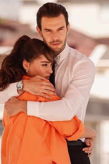 Poster de Episódio 13. Bölüm (2021)