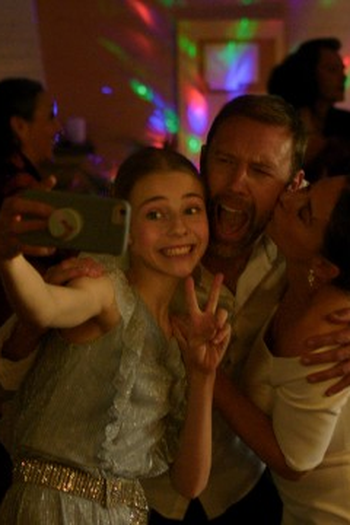 Poster de Episódio Hold Your Peace (2022)
