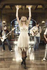 Taylor Swift: Change (Taylor Swift: Change)