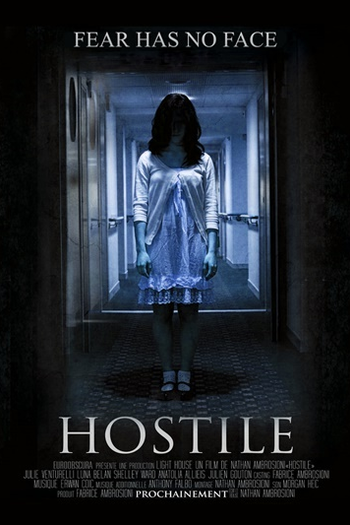  de Filme Hostile (2015)
