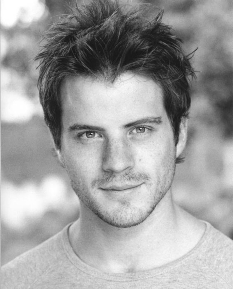Robert Kazinsky - Foto 1