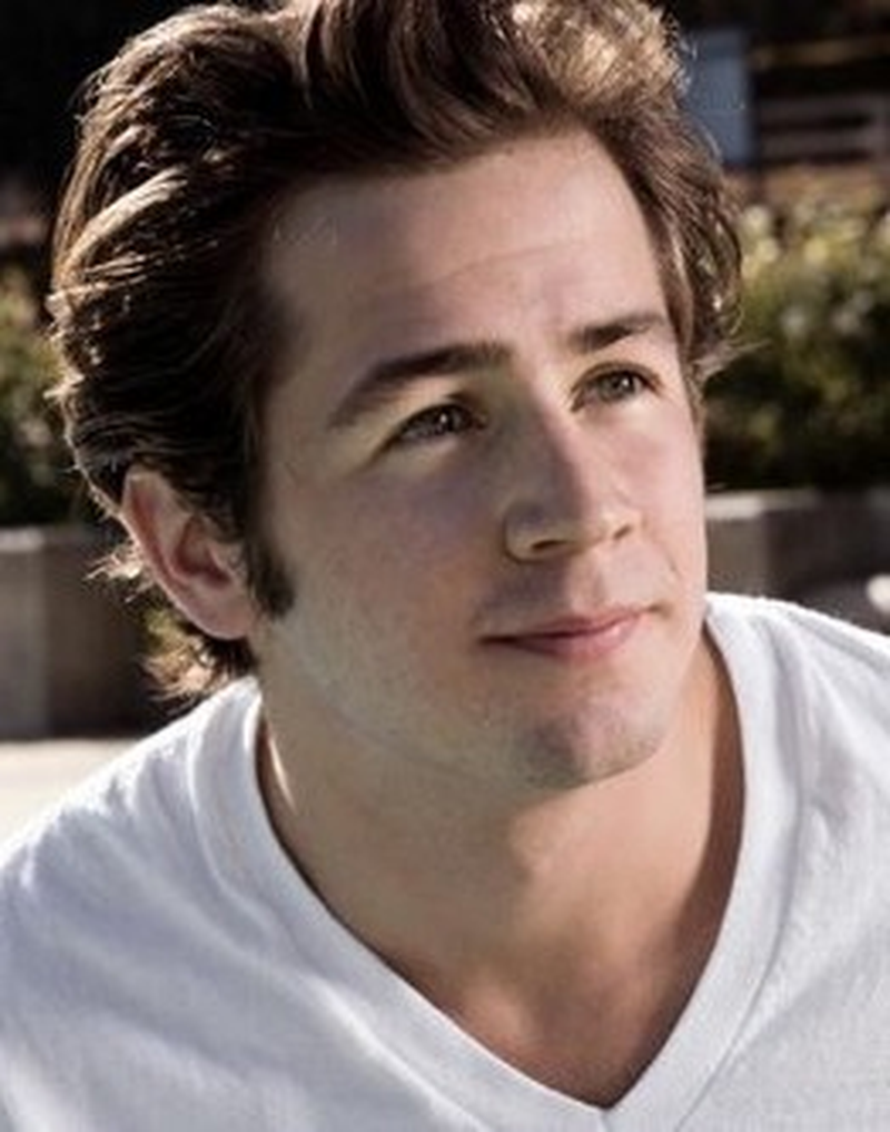 Michael Angarano - Foto 1