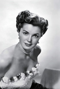 Esther Williams (I) - Poster 1