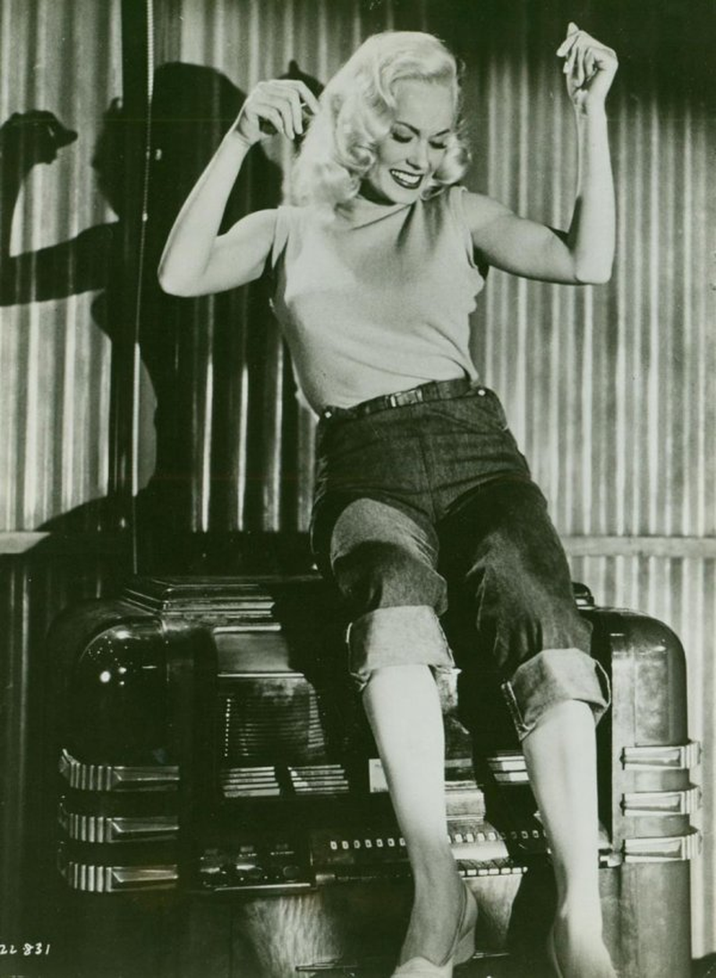 Mamie Van Doren - Foto 1