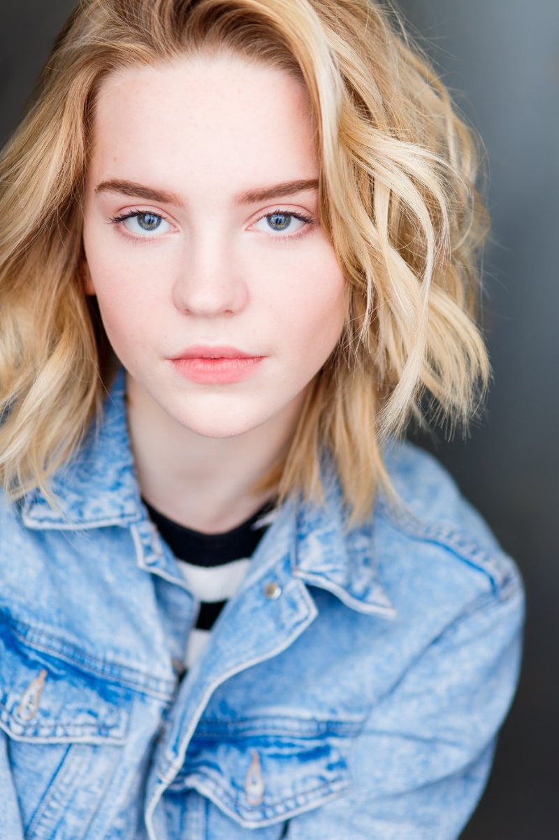 Sophie Thatcher - Foto 2