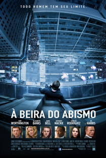 À Beira do Abismo - Poster / Capa / Cartaz - Oficial 1