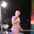 Claudia Leitte se assusta com Ghostface em Carnaval de Salvador