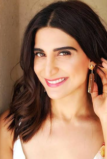 Aahana Kumra - Poster 1