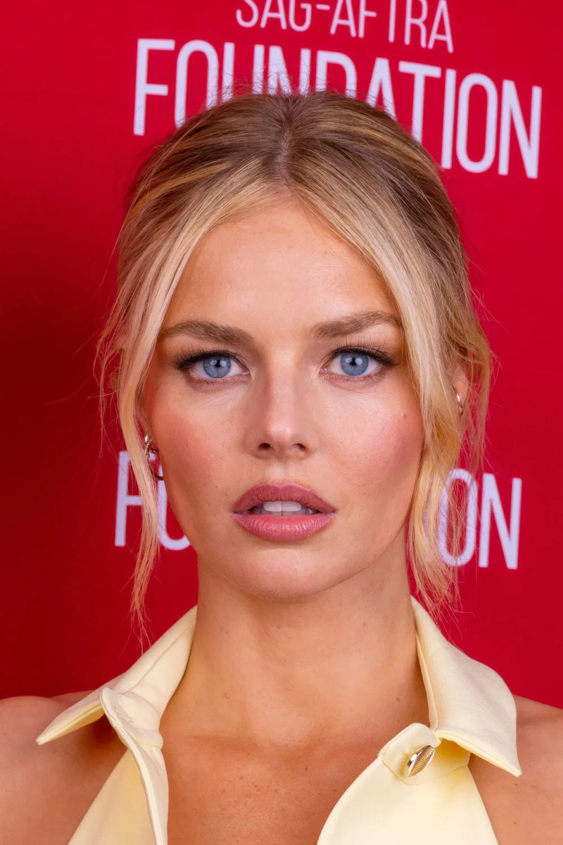 Samara Weaving - Foto 1