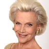 Honor Blackman - Foto 3