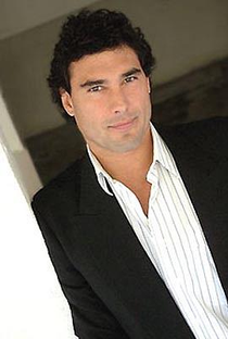 Eduardo Yáñez - Poster 1