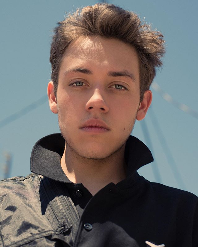 Ethan Cutkosky - Foto 2