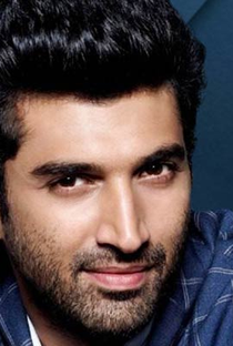 Aditya Roy Kapur - Poster 1