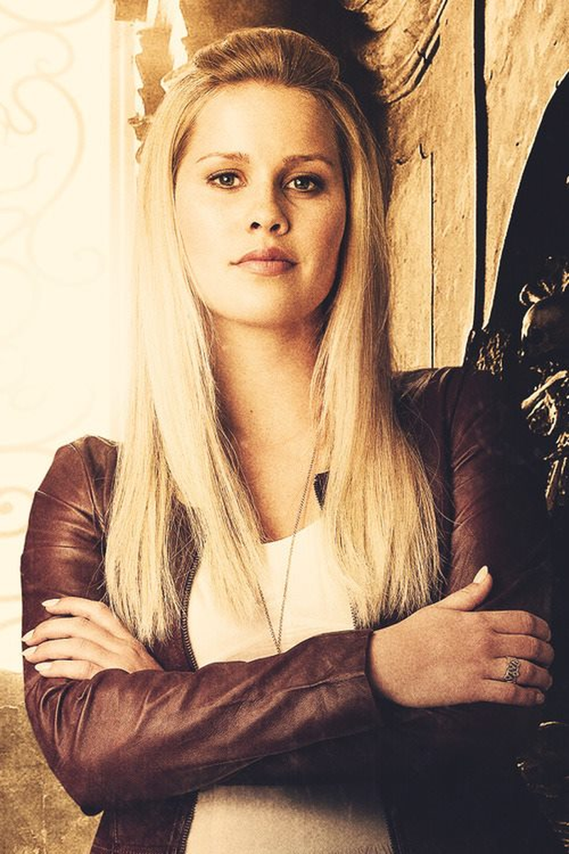 Claire Holt (I) - Foto 4