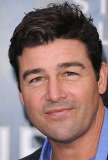 Kyle Chandler - Poster 3