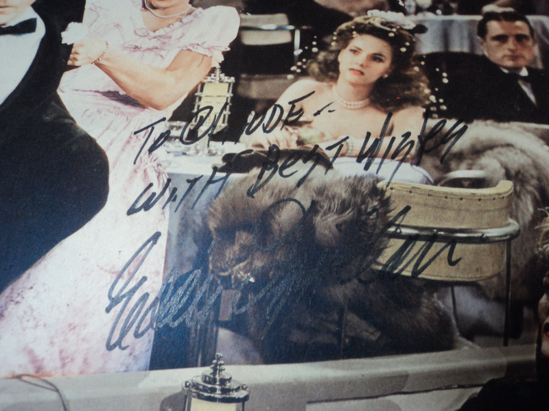 Foto 15 de Here Comes Kelly