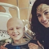 Gal Gadot visita hospital infantil