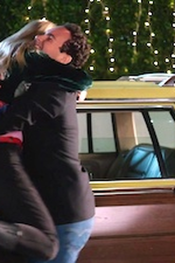 Poster de Episódio CB Likes Lainey (2019)