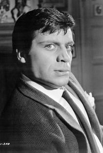 Oliver Reed (I)