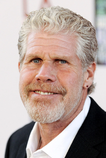 Ron Perlman - Poster 1