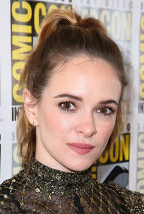 Danielle Panabaker - Poster 6