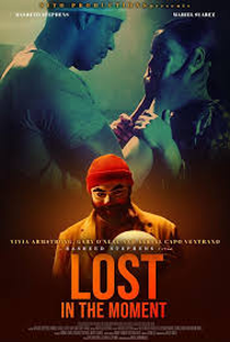 Lost in the Moment - Poster / Capa / Cartaz - Oficial 1