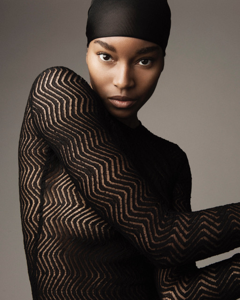 Damaris Lewis - Foto 1