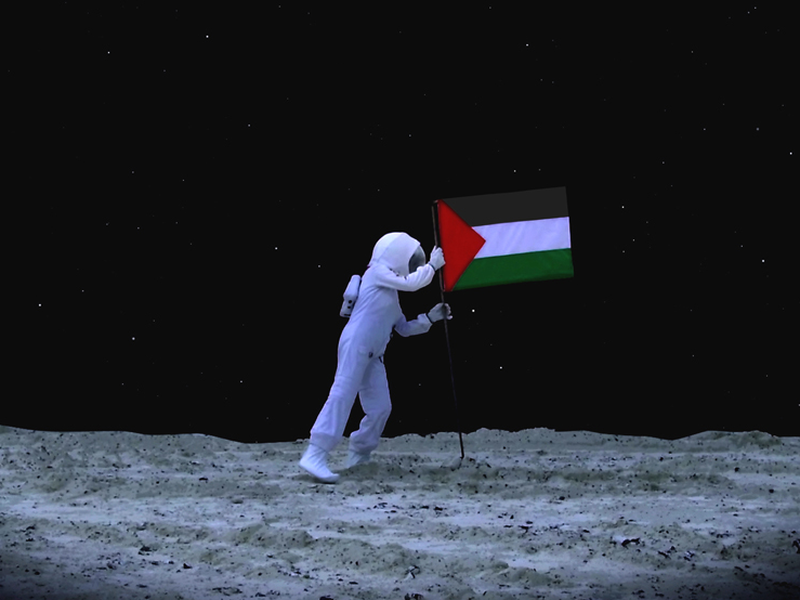 Foto 1 de Êxodo no Espaço