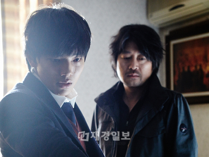 Foto 1 de Hwayi: O Garoto Monstro