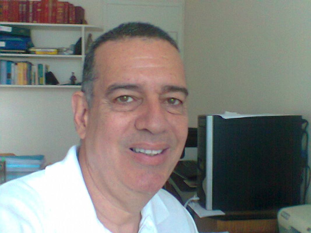 Carlos Roberto - Foto 1