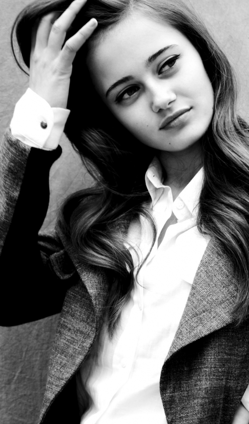 Ella Purnell - Foto 8
